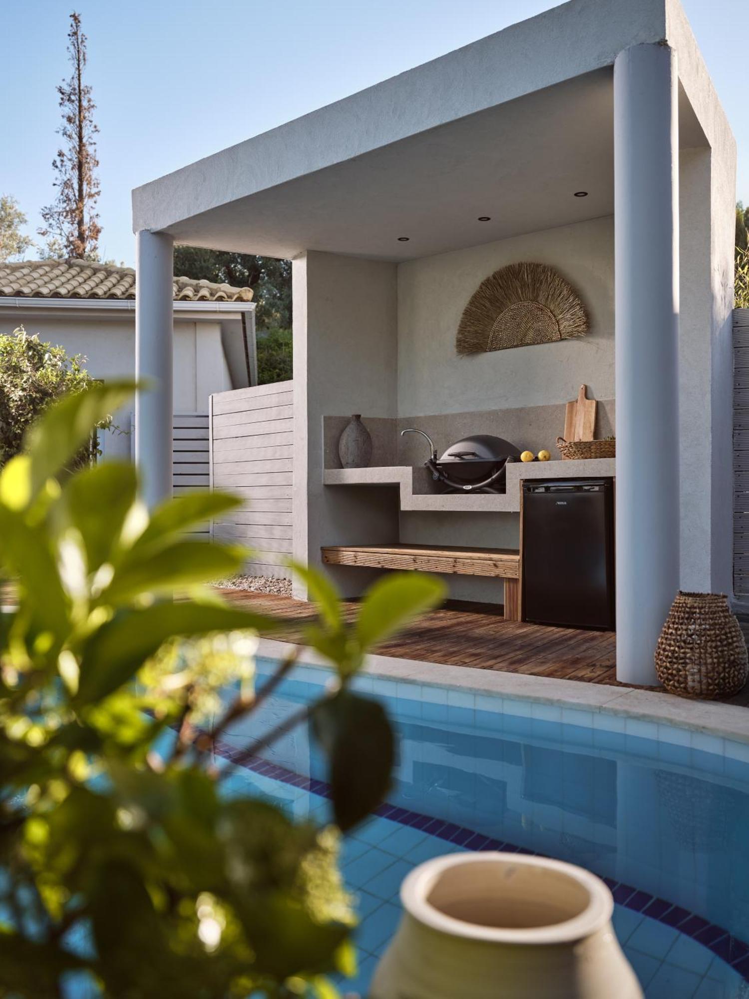 Chris & Jo Villas, Enchanting Escapes, With Heated Pools & Seaviews By Thinkvilla Zakynthos Town Exterior photo